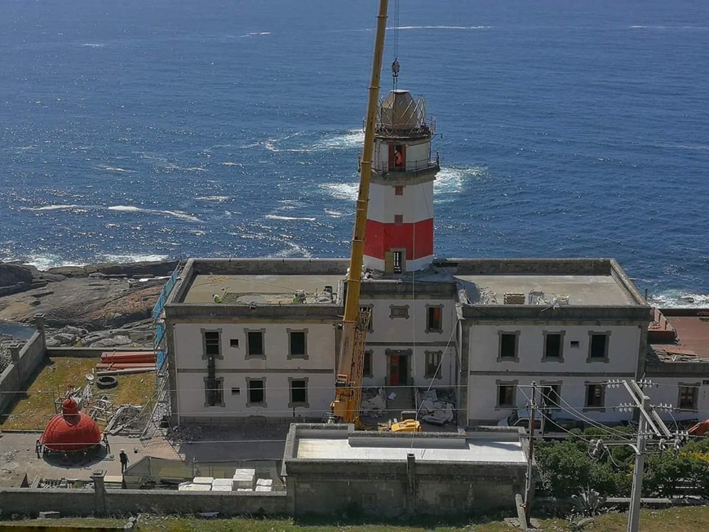 Continúan los trabajos en el Faro de Cabo Silleiro
